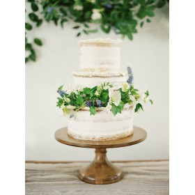 Книга -  Цветя и листа за сватбени торти